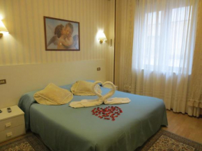  Hotel Italia  Мантуя
